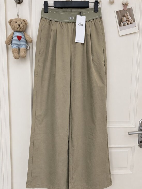 ALO Yoga Pants - NWT Alo Yoga Suit Up Trouser Olive🌲Everyday Closet Staple🥪Regular Limited